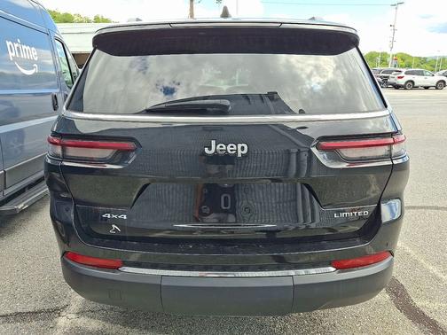 Black 2023 Jeep Grand Cherokee L Limited