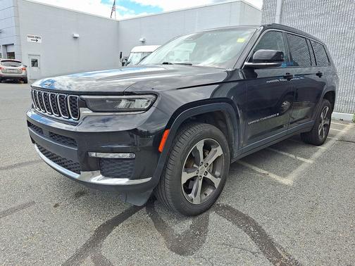 Black 2023 Jeep Grand Cherokee L Limited