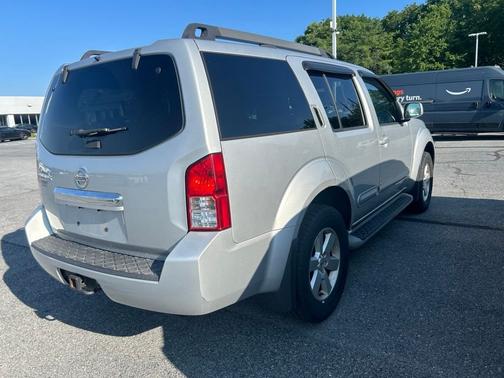 Silver 2012 Nissan Pathfinder SV