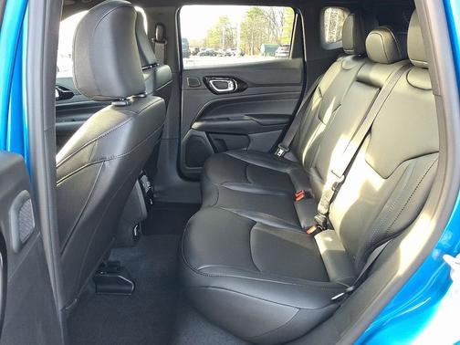 Hydro Blue Pearl-Coat Exterior Paint 2026 Jeep Compass Limited