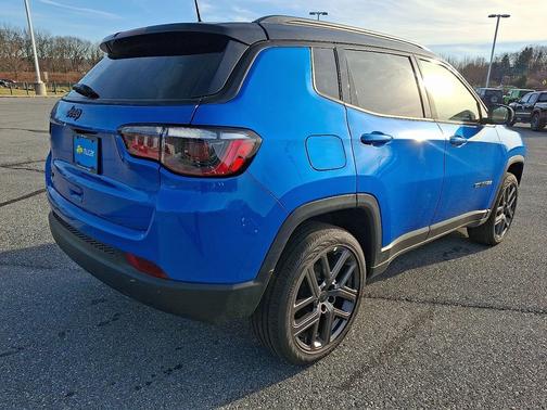Hydro Blue Pearl-Coat Exterior Paint 2026 Jeep Compass Limited