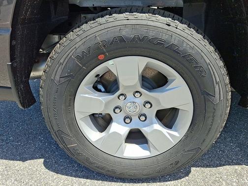 Granite Crystal Metallic Clear-Coat Exterior Paint 2026 RAM 1500 Tradesman