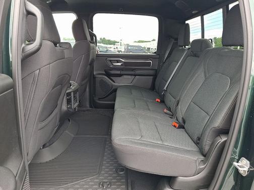 Serrano-Green Metallic Exterior Paint 2026 RAM 1500 Big Horn/Lone Star
