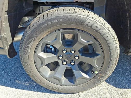 Granite Crystal Metallic Clear-Coat Exterior Paint 2027 RAM 1500