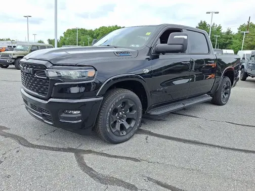 Diamond Black Crystal Pearl-Coat Exterior Paint 2026 RAM 1500 Big Horn/Lone Star