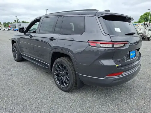 Baltic Gray Metallic Clear-Coat Exterior Paint 2026 Jeep Grand Cherokee L Summit