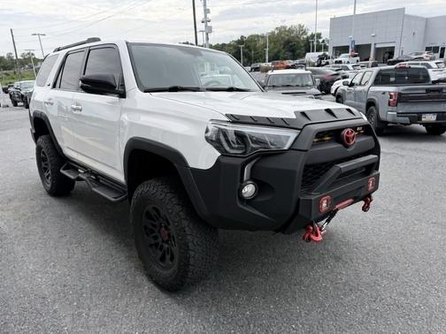 White 2016 Toyota 4Runner SR5 Premium