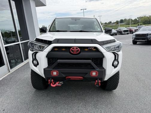 White 2016 Toyota 4Runner SR5 Premium
