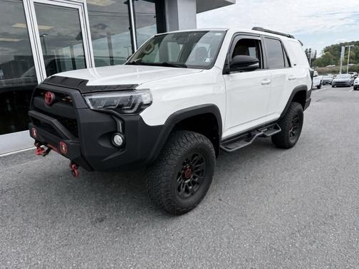 White 2016 Toyota 4Runner SR5 Premium