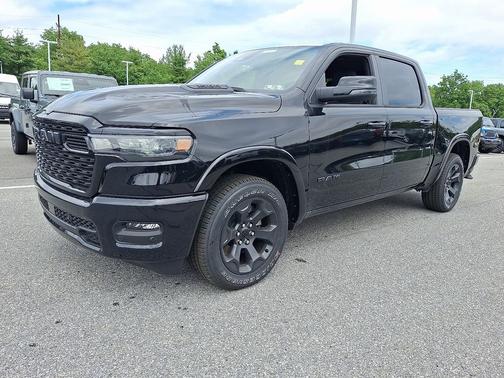 Diamond Black Crystal Pearl-Coat Exterior Paint 2026 RAM 1500 Big Horn/Lone Star