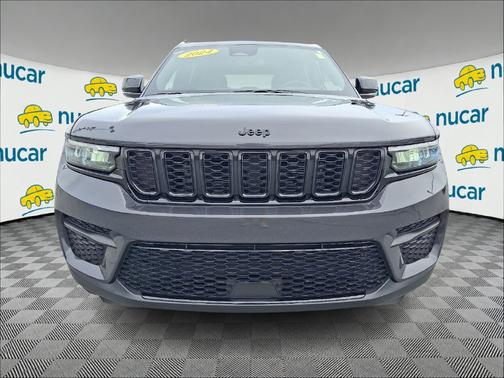Gray 2024 Jeep Grand Cherokee Altitude