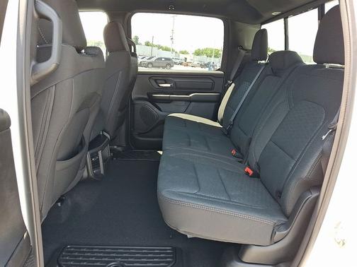 Bright White Clear-Coat Exterior Paint 2026 RAM 1500