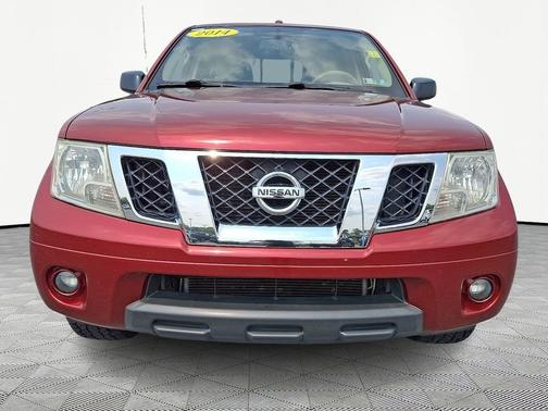 Red 2014 Nissan Frontier SV
