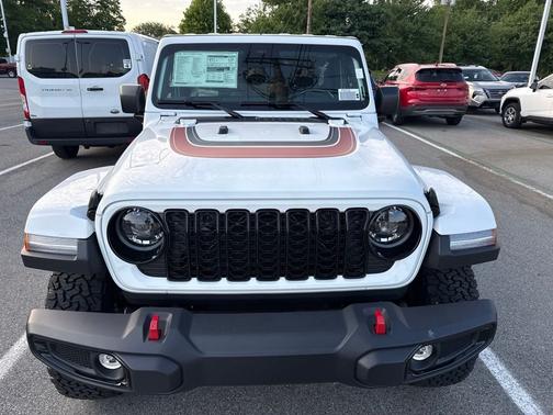 Bright White Clearcoat 2026 Jeep Wrangler Sport S