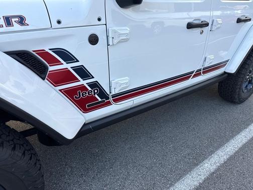 Bright White Clearcoat 2026 Jeep Wrangler Sport S