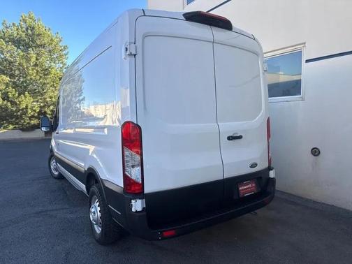 2022 Ford Transit-250 Base