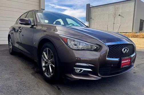2015 INFINITI Q50 Premium