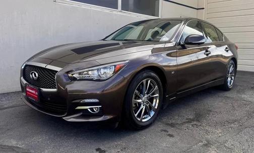 2015 INFINITI Q50 Premium