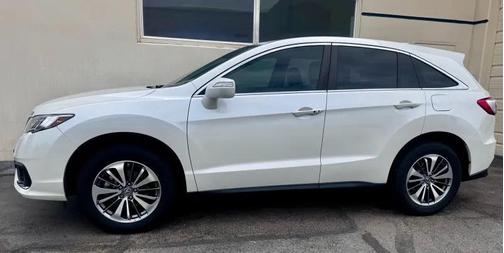 White Diamond Pearl 2017 Acura RDX Advance Package