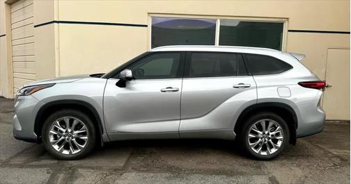 2023 Toyota Highlander Hybrid Limited