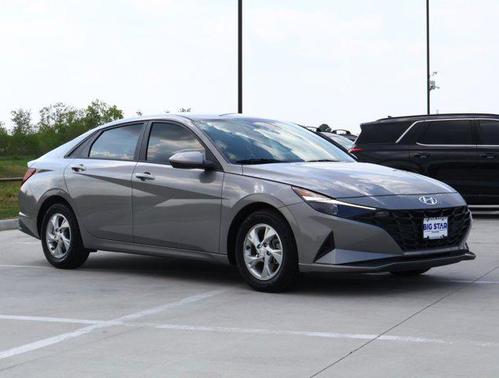 2023 Hyundai ELANTRA SE