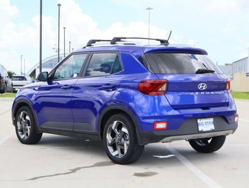 2024 Hyundai VENUE Limited