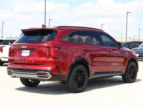 2022 Kia Sorento SX