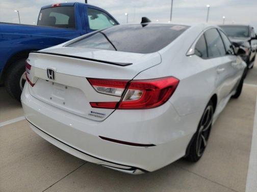 2022 Honda Accord Hybrid Base