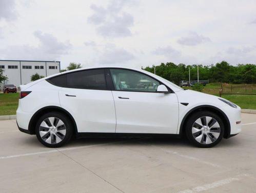 2024 Tesla Model Y Long Range Dual Motor All-Wheel Drive