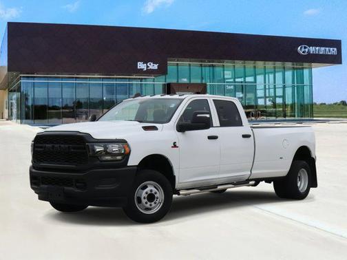 2024 RAM 3500 Tradesman Crew Cab 4x4 8' Box