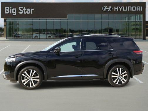 2024 Nissan Pathfinder Platinum FWD