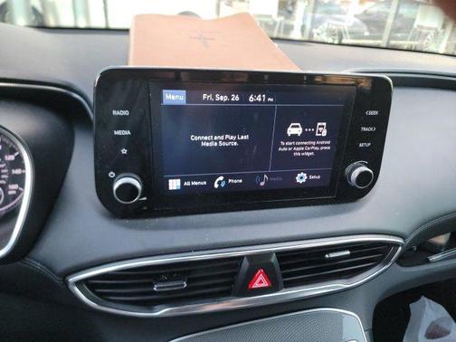 2022 Hyundai SANTA FE SE