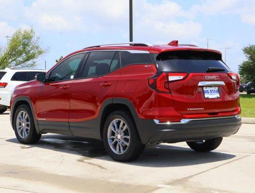 2024 GMC Terrain SLT