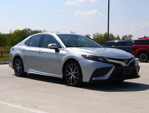 2021 Toyota Camry SE