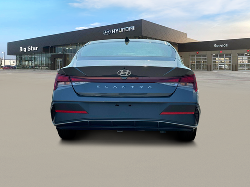 2025 Hyundai ELANTRA SE
