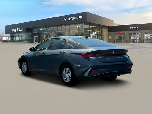 2025 Hyundai ELANTRA SE