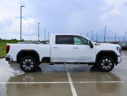 2024 GMC Sierra 2500 Denali