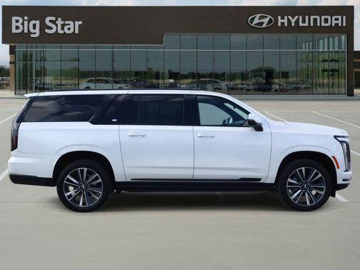 2025 Cadillac Escalade ESV Sport