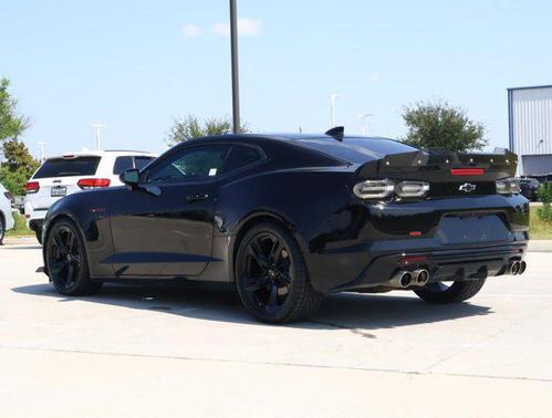 2021 Chevrolet Camaro RWD Coupe LT1