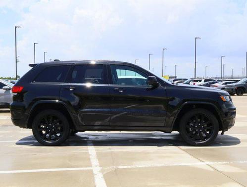 2017 Jeep Grand Cherokee Altitude
