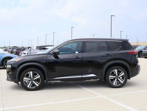 2022 Nissan Rogue SL