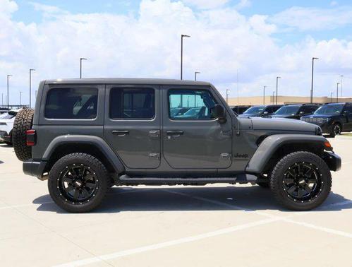 2023 Jeep Wrangler 4-Door Sahara Altitude 4x4
