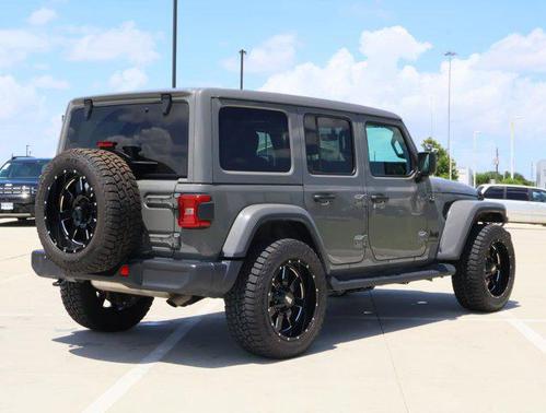 2023 Jeep Wrangler 4-Door Sahara Altitude 4x4