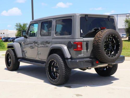 2023 Jeep Wrangler 4-Door Sahara Altitude 4x4