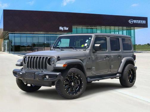 2023 Jeep Wrangler 4-Door Sahara Altitude 4x4