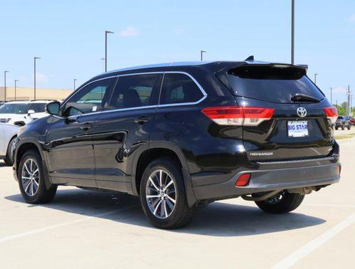 2018 Toyota Highlander SE