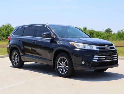 2018 Toyota Highlander SE