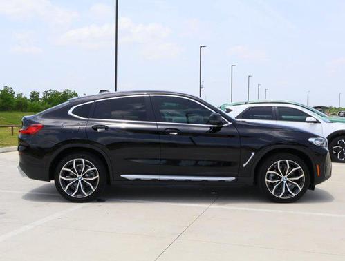 2022 BMW X4 xDrive30i