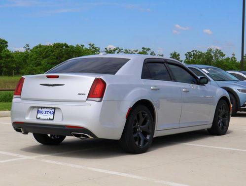 2023 Chrysler 300 Touring