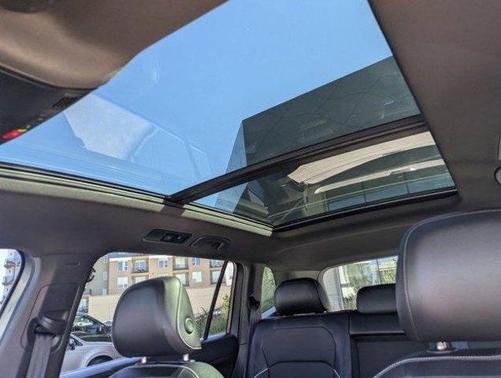 2022 Volkswagen Tiguan 2.0T SEL R-Line 4MOTION